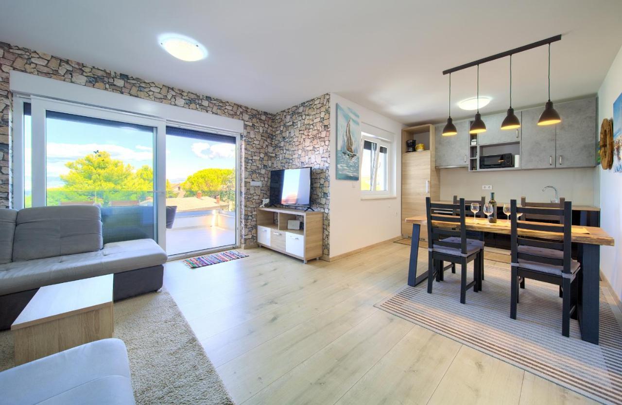 Apartments Nadica Deluxe Malinska Luaran gambar