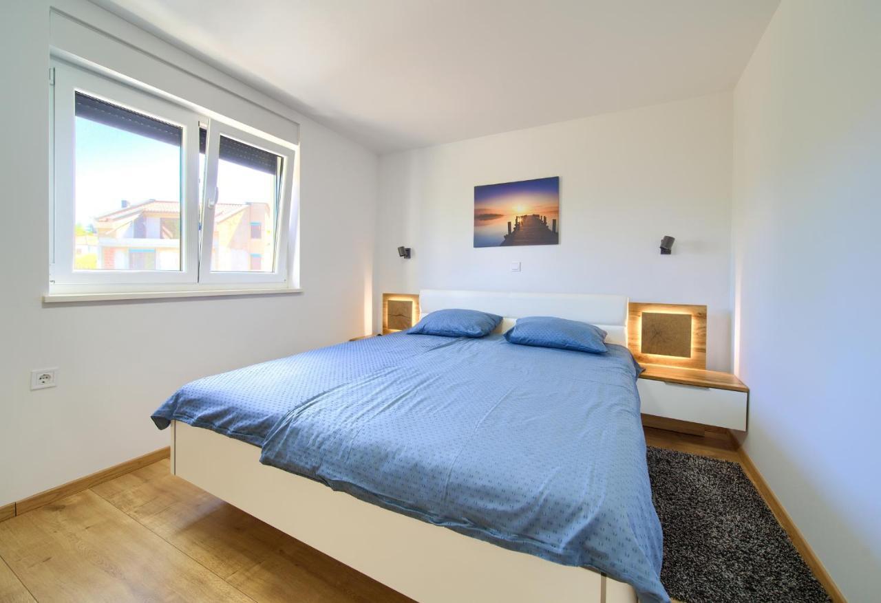 Apartments Nadica Deluxe Malinska Luaran gambar