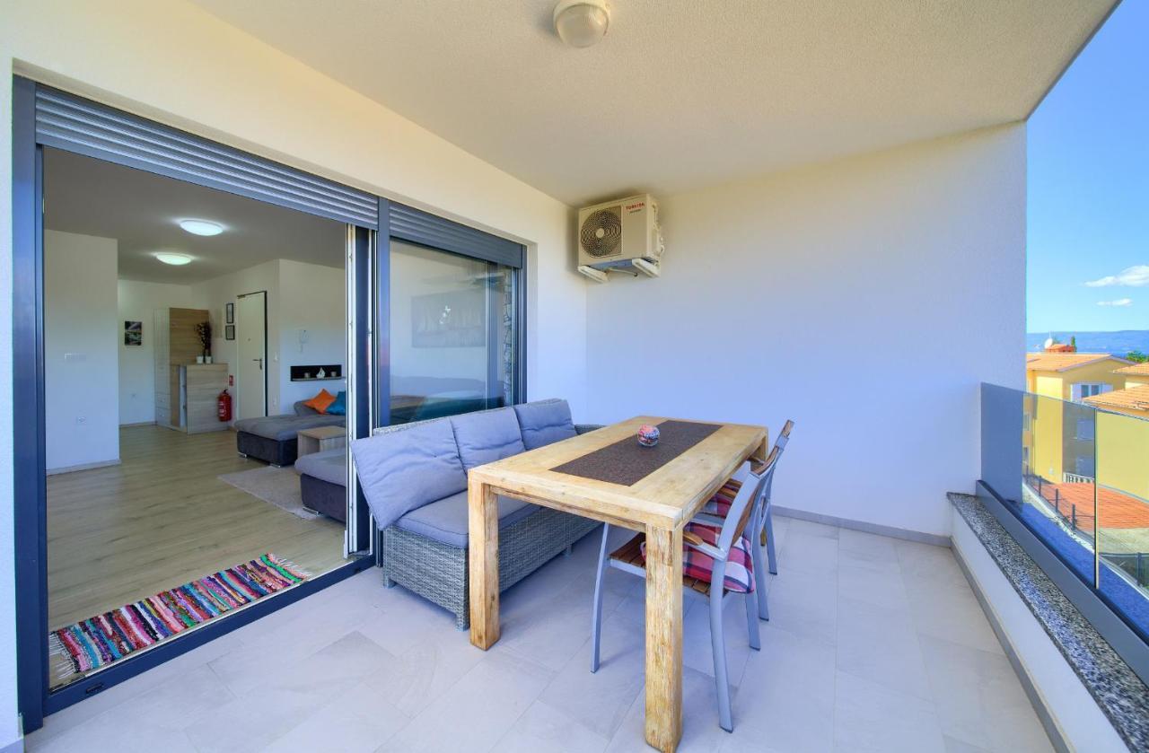 Apartments Nadica Deluxe Malinska Luaran gambar