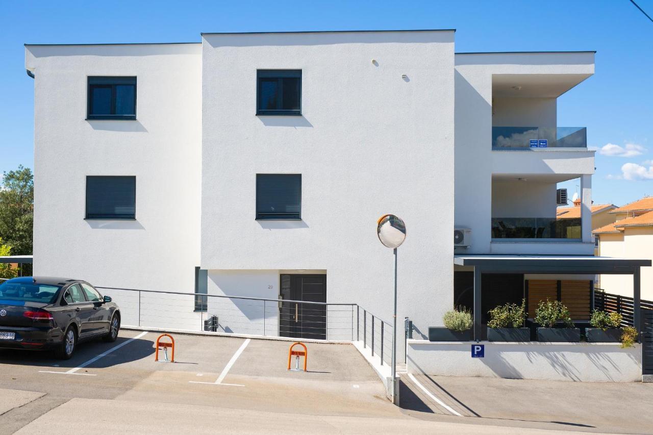 Apartments Nadica Deluxe Malinska Luaran gambar