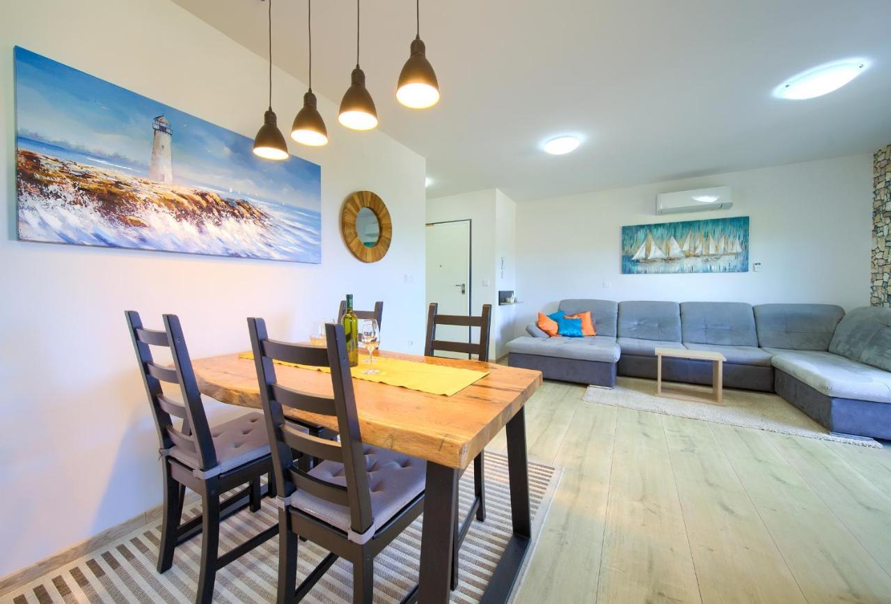 Apartments Nadica Deluxe Malinska Luaran gambar
